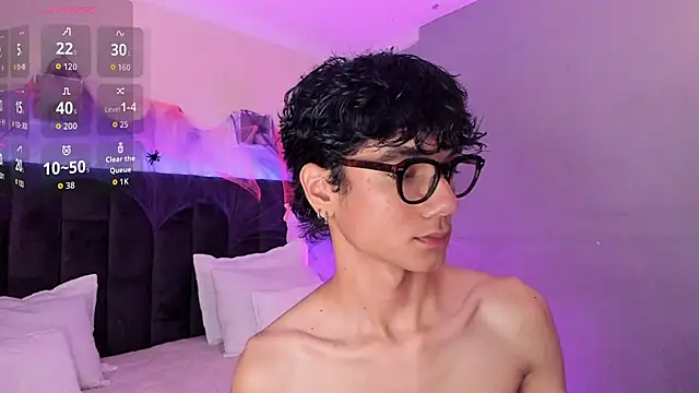 Phillicious   online show from 10-18-25, 09:39