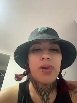 MargothWolfe online show from 01-10-26, 06:31