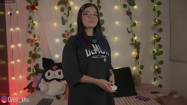 Snapshot of cutee_andrea chatting on 07-09-26, 03:51 cutee andrea online show from 07-09-26, 03:51