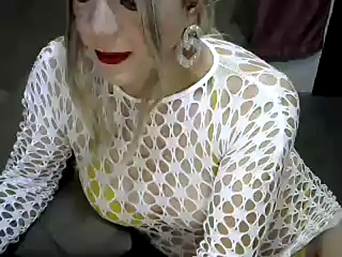 CREAMY BANANA online show from 09-21-25, 11:15