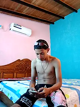 Toy boy777 online show from 09-10-25, 01:32