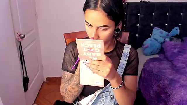 Samanthademonx20  online show from 11-08-25, 01:09