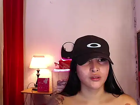 alicemoore69 online show from 12-05-25, 05:17