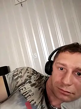 Snapshot of Dawidwi493_ chatting on 04-14-26, 04:34 Dawidwi493 online show from 04-14-26, 04:34
