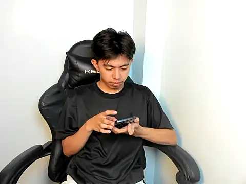 Asian hornyforyou online show from 03-24-26, 10:04