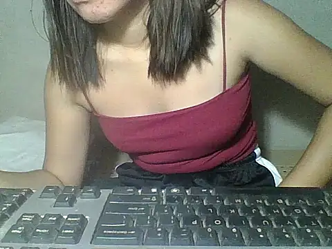 Skinny PinayGirljust18 online show from 04-16-26, 08:31