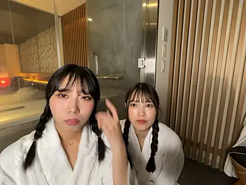 Snapshot of sono_chan chatting on 10-30-25, 02:14 sono chan online show from 10-30-25, 02:14