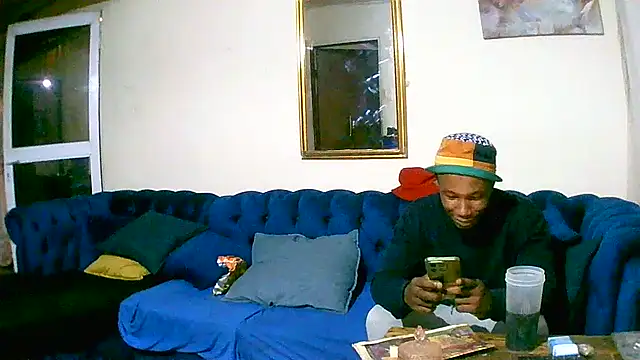 Snapshot of TheeBigPump chatting on 09-19-25, 05:39 TheeBigPump online show from 09-19-25, 05:39