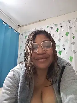 Avannay online show from 05-19-26, 01:56