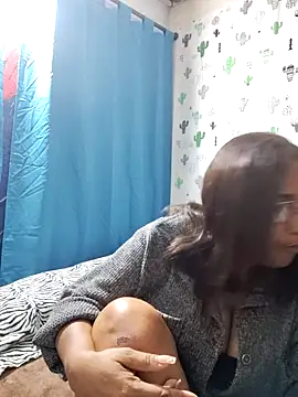 Avannay online show from 11-23-25, 01:15