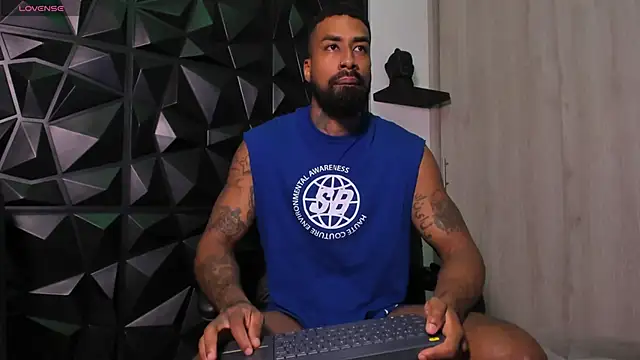 OstinDaniels online show from 10-31-25, 10:16