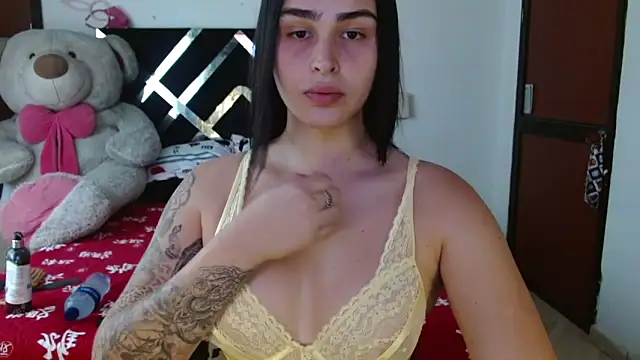 Snapshot of SarithaBunny chatting on 09-24-25, 09:54 SarithaBunny online show from 09-24-25, 09:54