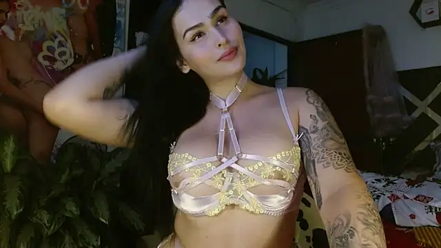 Snapshot of SarithaBunny chatting on 02-08-25, 03:52 SarithaBunny online show from 02-08-25, 03:52