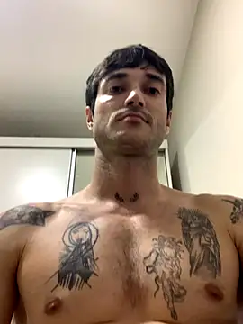 Snapshot of Fubinha chatting on 10-15-25, 01:15 Fubinha online show from 10-15-25, 01:15