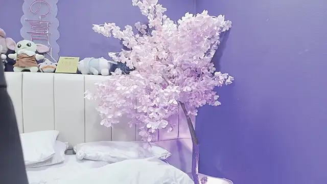 Snapshot of Shizuko_ chatting on 06-14-26, 02:24 Shizuko online show from 06-14-26, 02:24