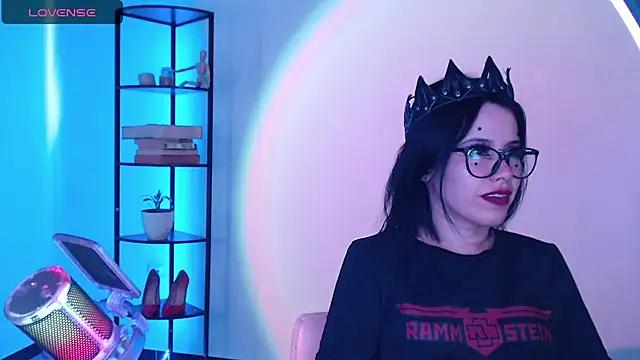 girldom online show from 10-02-25, 05:16