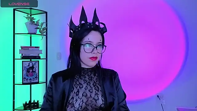 girldom online show from 03-12-26, 04:11