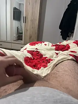 Erenn9972 online show from 02-09-26, 05:44