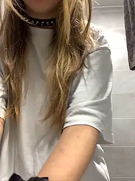 VesnaCrystal online show from 11-16-25, 03:17