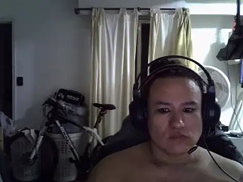 Snapshot of transgordimilf chatting on 10-12-25, 08:05 transgordimilf online show from 10-12-25, 08:05