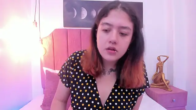 Niaa Stark online show from 05-06-26, 03:43