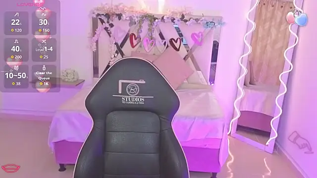 ZURY TAY online show from 09-24-25, 11:50