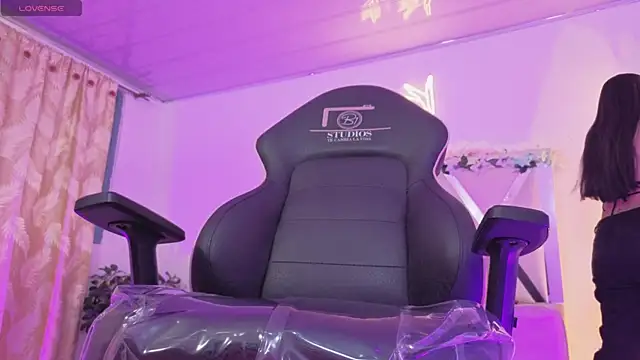 ZURY TAY online show from 03-28-26, 11:44