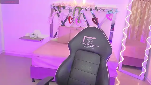 ZURY TAY online show from 10-03-25, 11:56