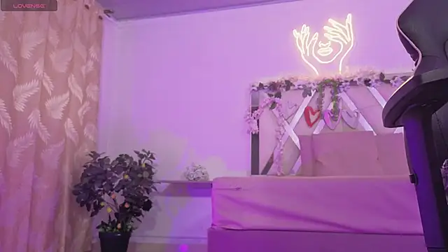 ZURY TAY online show from 11-10-25, 11:37