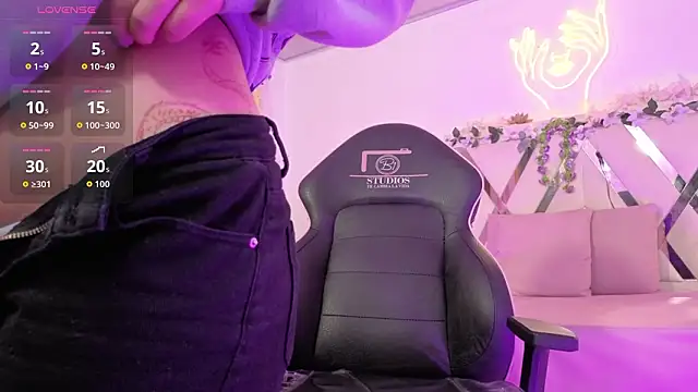 ZURY TAY online show from 03-11-26, 11:48