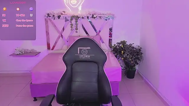 ZURY TAY online show from 03-26-26, 11:52