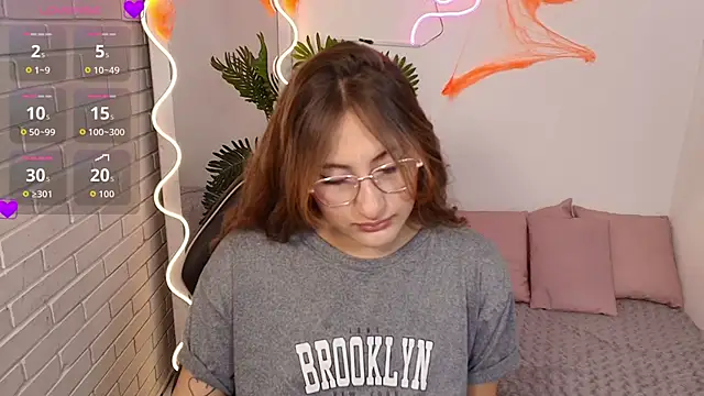 Bunni tay online show from 10-18-25, 11:23