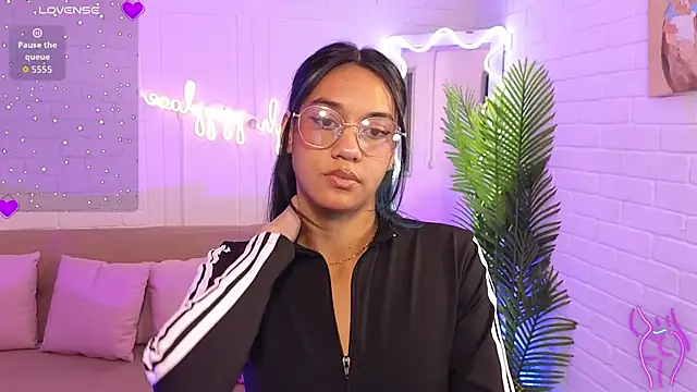 artemiss tay online show from 10-13-25, 07:15