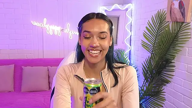 artemiss tay online show from 10-15-25, 07:11