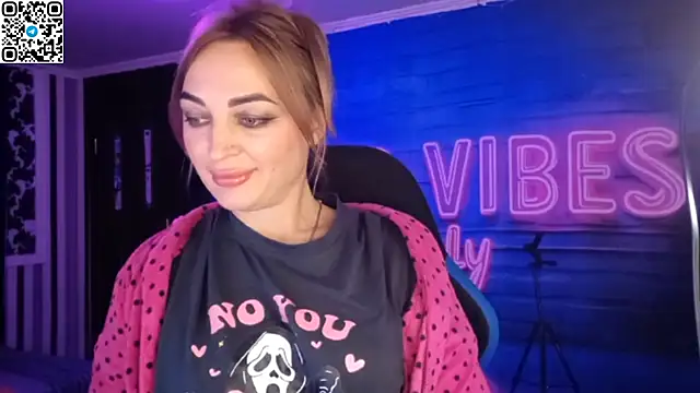 Blonde Temptation online show from 10-29-25, 05:34