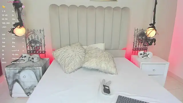 Dani rosse  online show from 10-31-25, 12:35