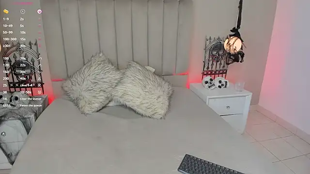 Dani rosse  online show from 10-26-25, 01:11