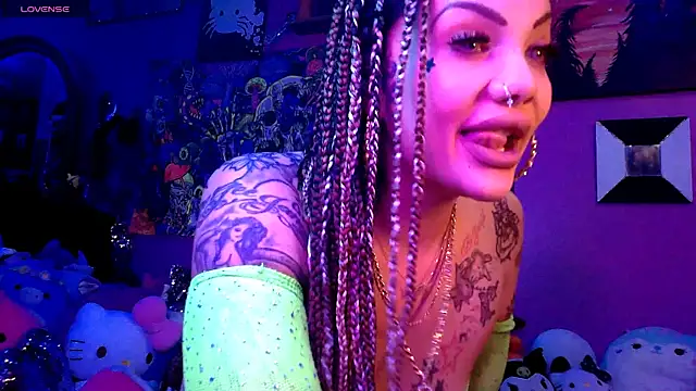 Snapshot of Av3ryyBe3 chatting on 01-10-26, 07:04 Av3ryyBe3 online show from 01-10-26, 07:04