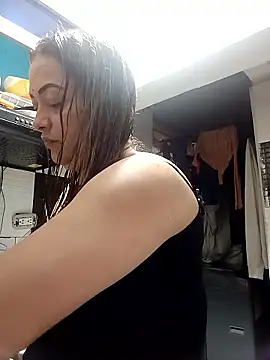 Lady 16 online show from 01-11-26, 08:49