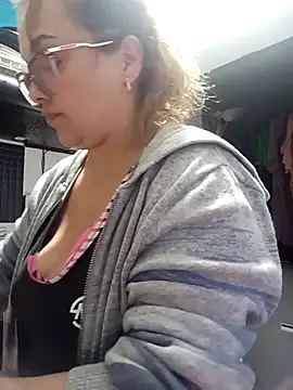 Lady 16 online show from 12-18-25, 10:24