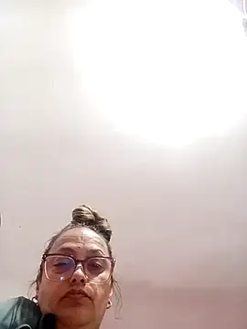 Lady 16 online show from 02-25-26, 10:31