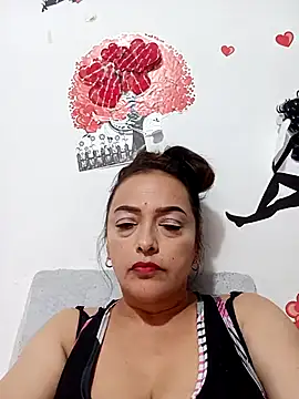 Lady 16 online show from 09-19-25, 10:47