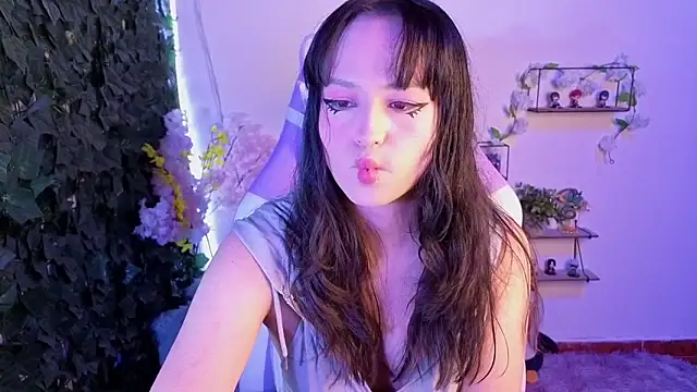 Eymmy 24 online show from 04-18-26, 01:41