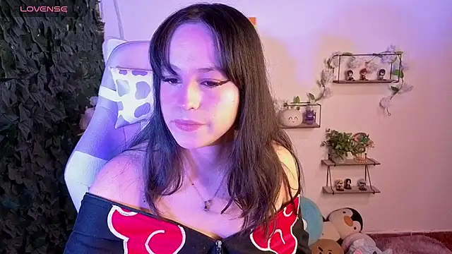 Eymmy 24 online show from 05-20-26, 01:46