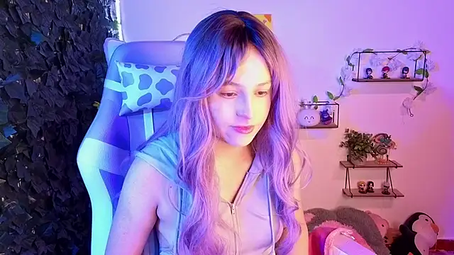 Snapshot of Eymmy_24 chatting on 03-02-26, 01:39 Eymmy 24 online show from 03-02-26, 01:39