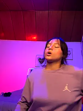 Eymmy 24 online show from 11-11-25, 03:23