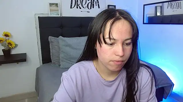 Snapshot of Eymmy_24 chatting on 09-10-25, 11:59 Eymmy 24 online show from 09-10-25, 11:59