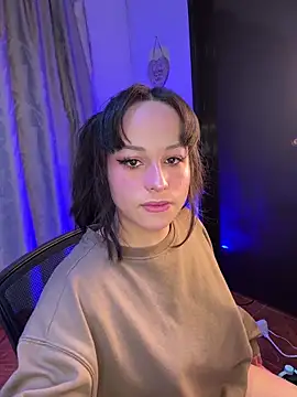 Eymmy 24 online show from 12-19-25, 02:15