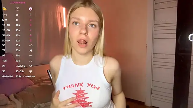 MaryjaneSpider online show from 10-11-25, 02:18