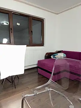 MiaKiittyy online show from 10-30-25, 12:53